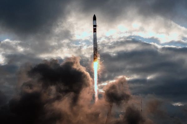 SMALL LAUNCH COMPANIES SEEK NICHES TO COMPETE WITH SPACEX RIDESHARE