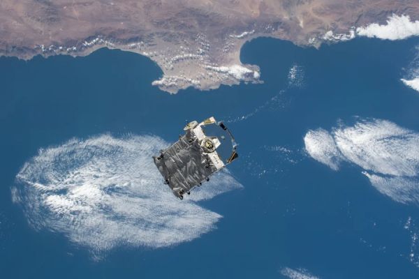 SUSPECTED SPACE-JUNK STRIKE IN FLORIDA SIGNALS NEW ERA OF ORBITAL DEBRIS