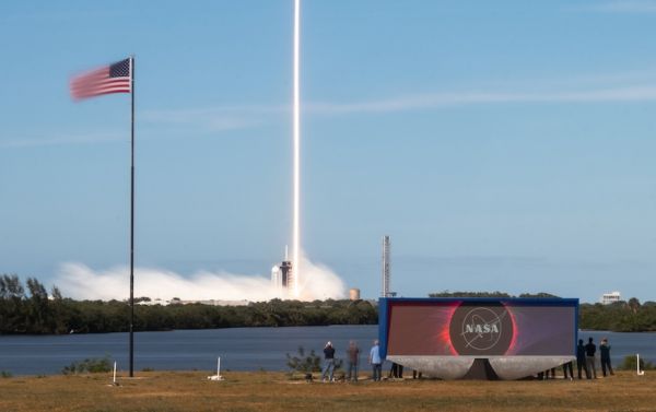 SPACEX LAUNCHES FALCON 9 ROCKET ON STARLINK MISSION FROM KENNEDY SPACE CENTER