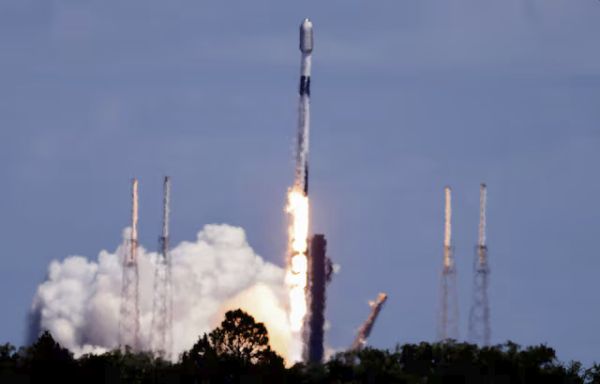 SPACEX LAUNCHES FIRST SATELLITES FOR NEW US SPY CONSTELLATION