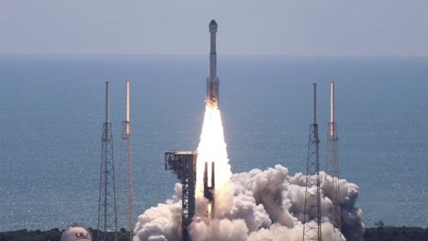 BOEING'S STARLINER LAUNCHES ASTRONAUTS FOR 1ST TIME IN HISTORIC LIFTOFF